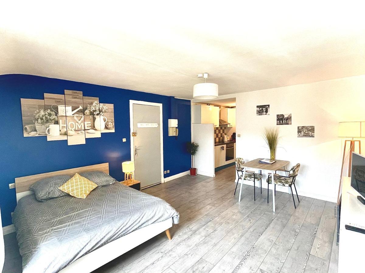 Appartement Entier Moissac Centre 30 M2 Calme Avec Cour Interieure Pour Velos A 50M Du Marche De Moissac Exterior photo