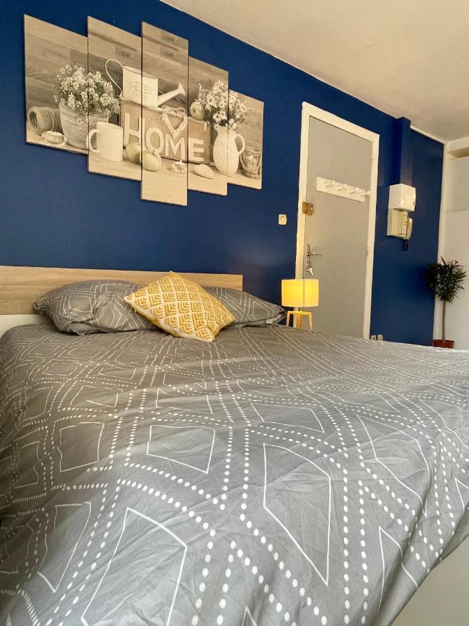 Appartement Entier Moissac Centre 30 M2 Calme Avec Cour Interieure Pour Velos A 50M Du Marche De Moissac Exterior photo