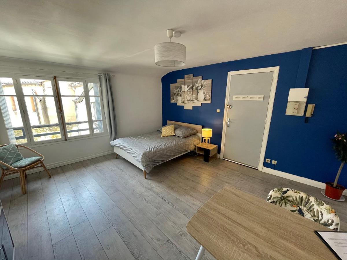 Appartement Entier Moissac Centre 30 M2 Calme Avec Cour Interieure Pour Velos A 50M Du Marche De Moissac Exterior photo